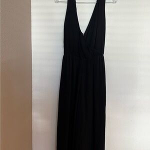 Babaton Black v neck jumpsuit size S aritzia